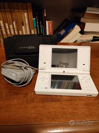 Nintendo DSi Bianco + case "Nintendo Ds - Gamestop
