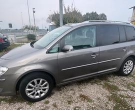 Volkswagen Touran 2.0 TDI DPF Highline