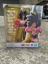 Goku SSJ4 S.H. Figuarts Bandai,+Effetto Kamehameha