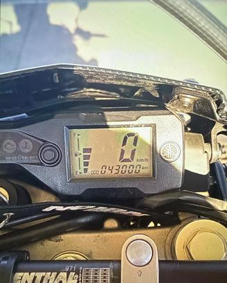 Yamaha wr 125x  leggermente trattabile