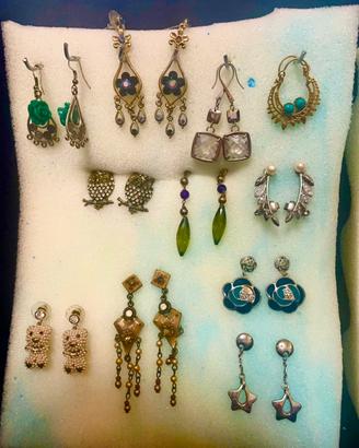 Anelli e orecchini