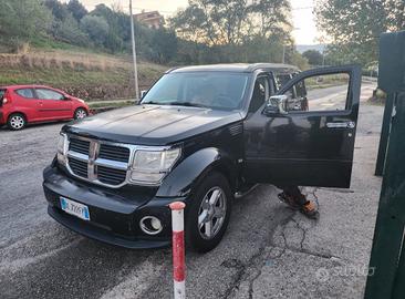 Fuoristrada  Dodge Nitro 4WD  permuto 