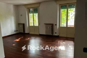 PARMA - CITTADELLA- APPARTAMENTO RISTRUTTURATO CON