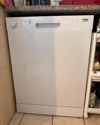 Lavastoviglie Beko funzionante