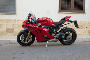 Ducati Panigale V4s