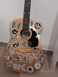  chitarra folk tipo gibson