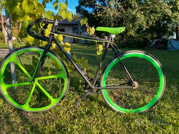 Bicicletta scatto fisso/single speed