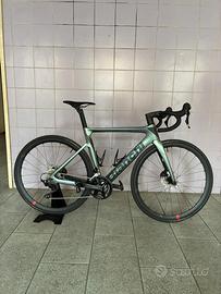 Bicicletta bianchi oltre race carbonio taglia 53