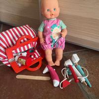 bambola Nenuco con accessori