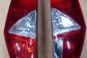 Fanali posteriori Fiat Punto 188