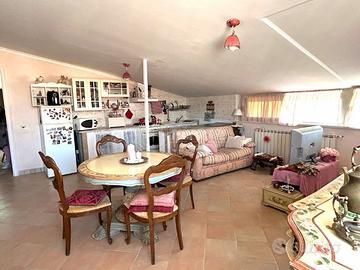 Appartamento a Roma Via Samo 3 locali