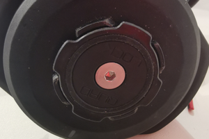 Quad lock con ricarica wireless