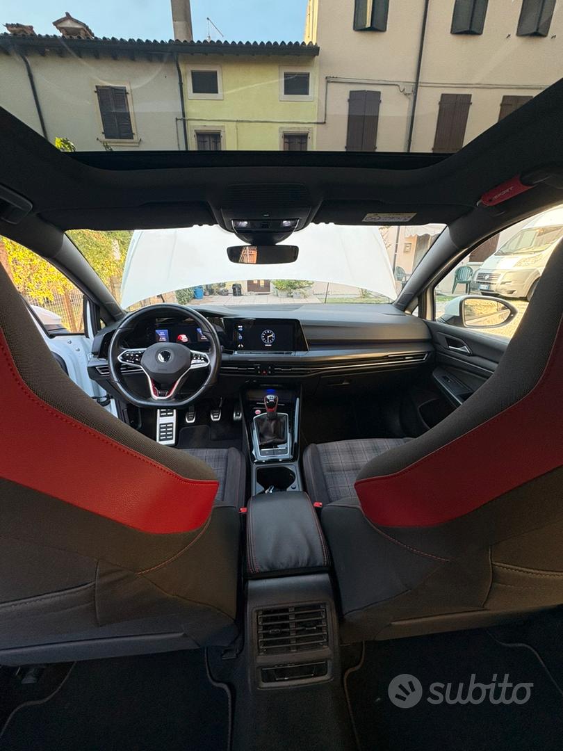 Volkswagen Golf 2025 photo 3