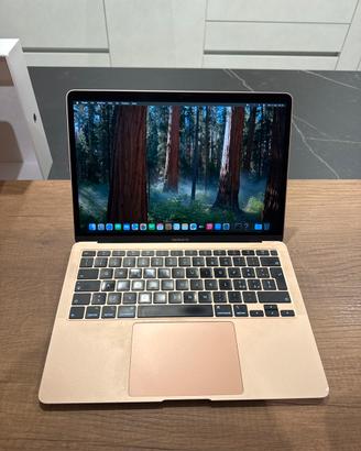 Macbook Air 2020 i3 8gb Ram Retina