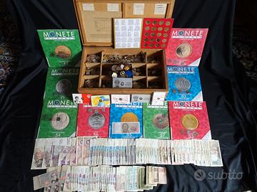 Lotto di 12 kg di monete mondiali+ 126 Banconote