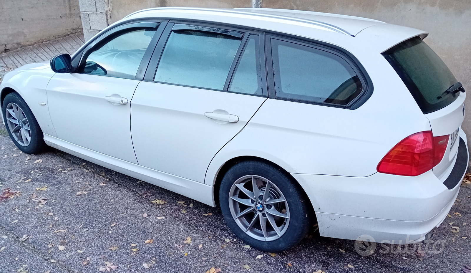 SOSTITUZIONE BATTERIA TELECOMANDO BMW SERIE 3 TOURING E91 - del 2007 