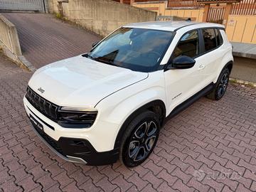 Jeep Avenger 1.2 e-Hybrid 110 cv MHEV Summit