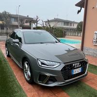 Audi A4 Avant 204 cv Ibrida Diesel S Line