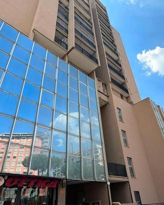 Ampio bilocale con terrazzo abitabile - libero giu