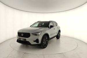 VOLVO XC40 2.0 b3 Ultra Black Edition auto