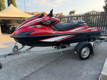 Yamaha FZR SHO 180CV