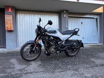 Husqvarna Vitpilen 401 anno 2022 - 2000 km