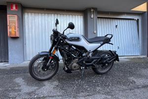 Husqvarna Vitpilen 401 anno 2022 - 2000 km