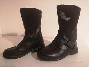 stivali da motociclista