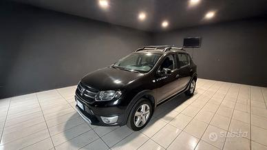 DACIA SANDERO DEL 2016 EURO 6B CAMBIO AUTOMATICO