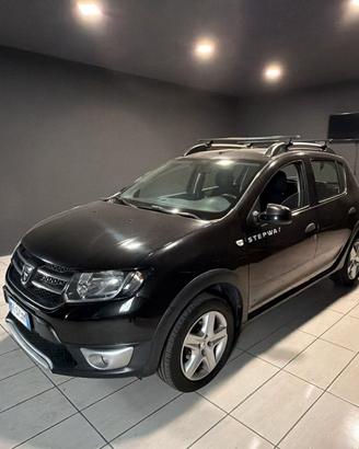 DACIA SANDERO DEL 2016 EURO 6B CAMBIO AUTOMATICO