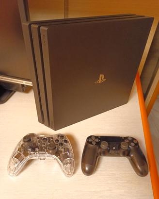 PS4 Pro Gamma 1TB Restaurata + 2 Joystick