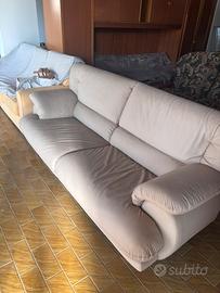 Divano pelle beige