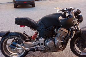 Honda Hornet 900