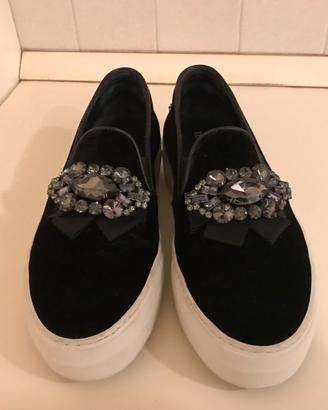Scarpe donna slip on velluto nero