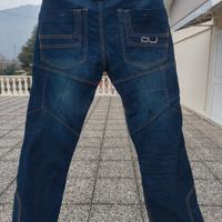 Pantaloni da motociclismo in jeans