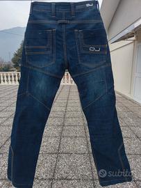 Pantaloni da motociclismo in jeans