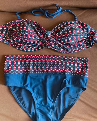Costume 2 pezzi taglia 44/46 Avon