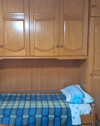 cameretta a ponte in legno