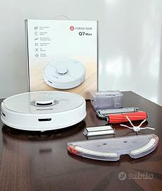 ROBOT LAVAPAVIMENTI ROBOROCK Q7 MAX IN GARANZIA