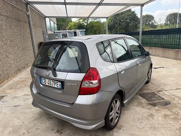 HONDA JAZZ 1.4 BENZINA EURO4 NEOPATENTATI