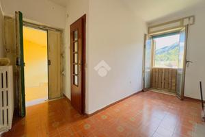 CASA INDIPENDENTE A SAN MARTINO VALLE CAUDINA