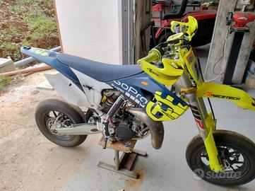 Husqvarna 85 2015 minimotard