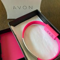 bracciale Taylor rosa Avon caricatore iPhone USB-A