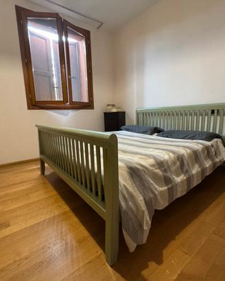 Letto e armadio