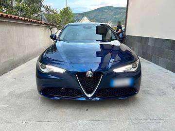 Alfa Romeo Giulia 2.2 TD 190CV AT8 - 2019
