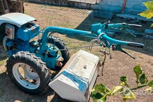 Trattore Agricolo Bertolini con Sedile e Rimorchio