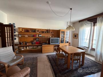 Salone comleto in rovere massello