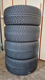 Michelin dopia misura  295/35/21. ...265/40/21 90%
