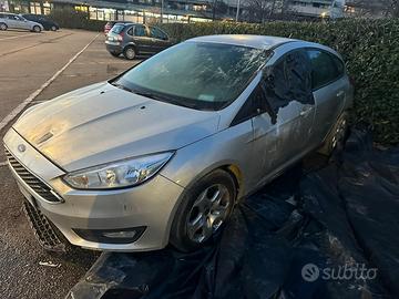 Ford Focus 1.5 TDCi 95 CV Berlina SOLO EXPORT