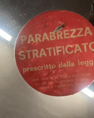 Parabrezza fiat 131